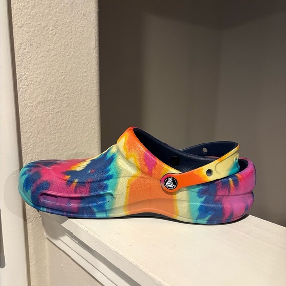 Crocs Tie Dye Unisex Bistro Rainbow Clogs Slip Resistant Mens 11/Womens 13 - Picture 4 of 9